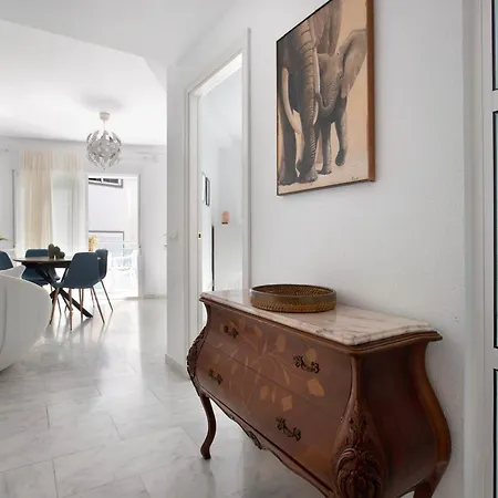 Plata Plaza Apartment *